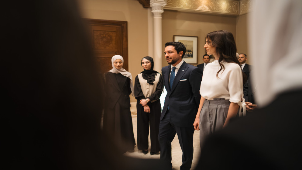 ولي العهد يستقبل اوائل التوجيهي ويستطلع آراءهم حول النظام التعليمي الجديد