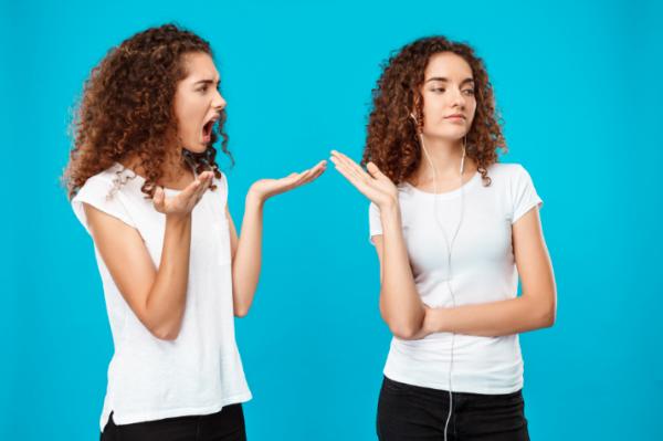 الحيلة العبقرية لمنع المشاحنات البسيطة مع الأصدقاء
