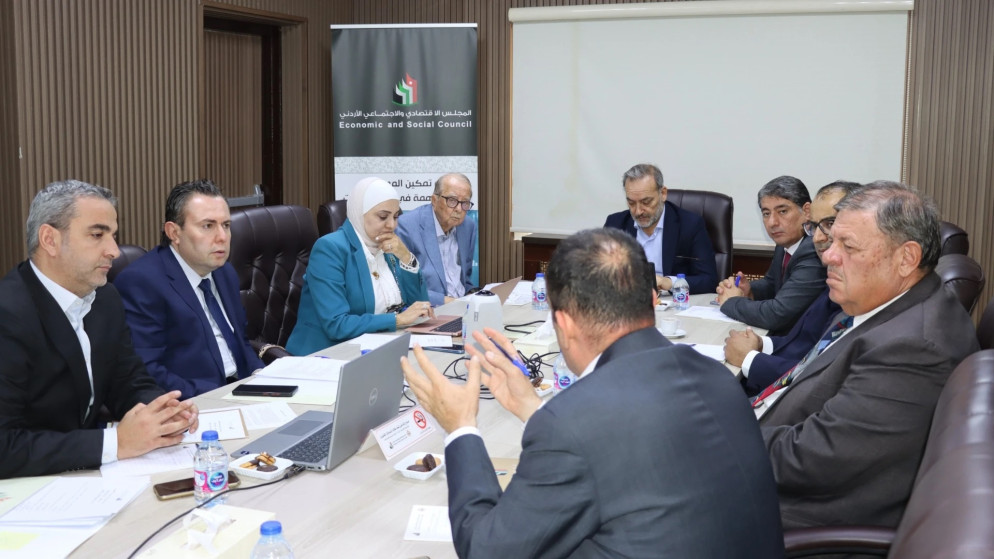 المجلس الاقتصادي والاجتماعي يضع خارطة طريق لتعزيز تنافسية القطاعات الحيوية