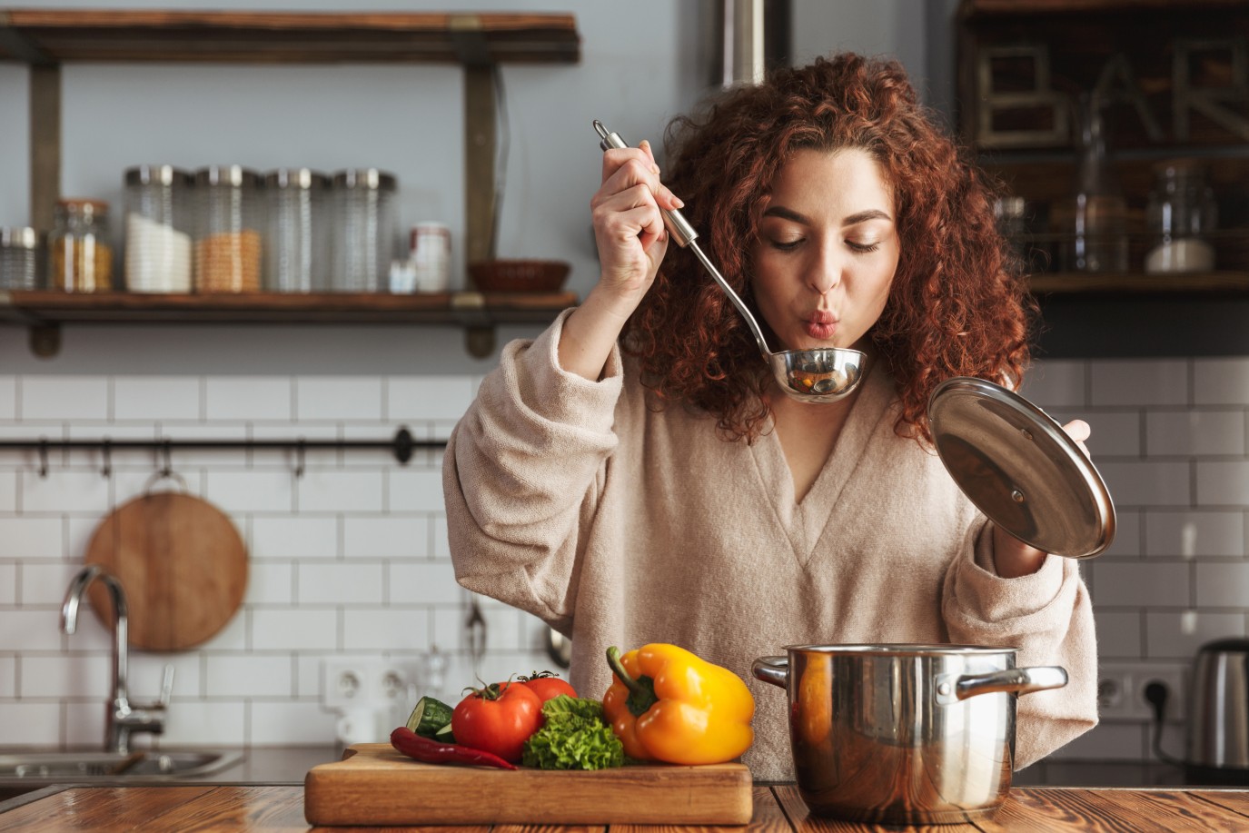 شوربة العظام السحرية لتعزيز الكولاجين الطبيعي وشد البشرة