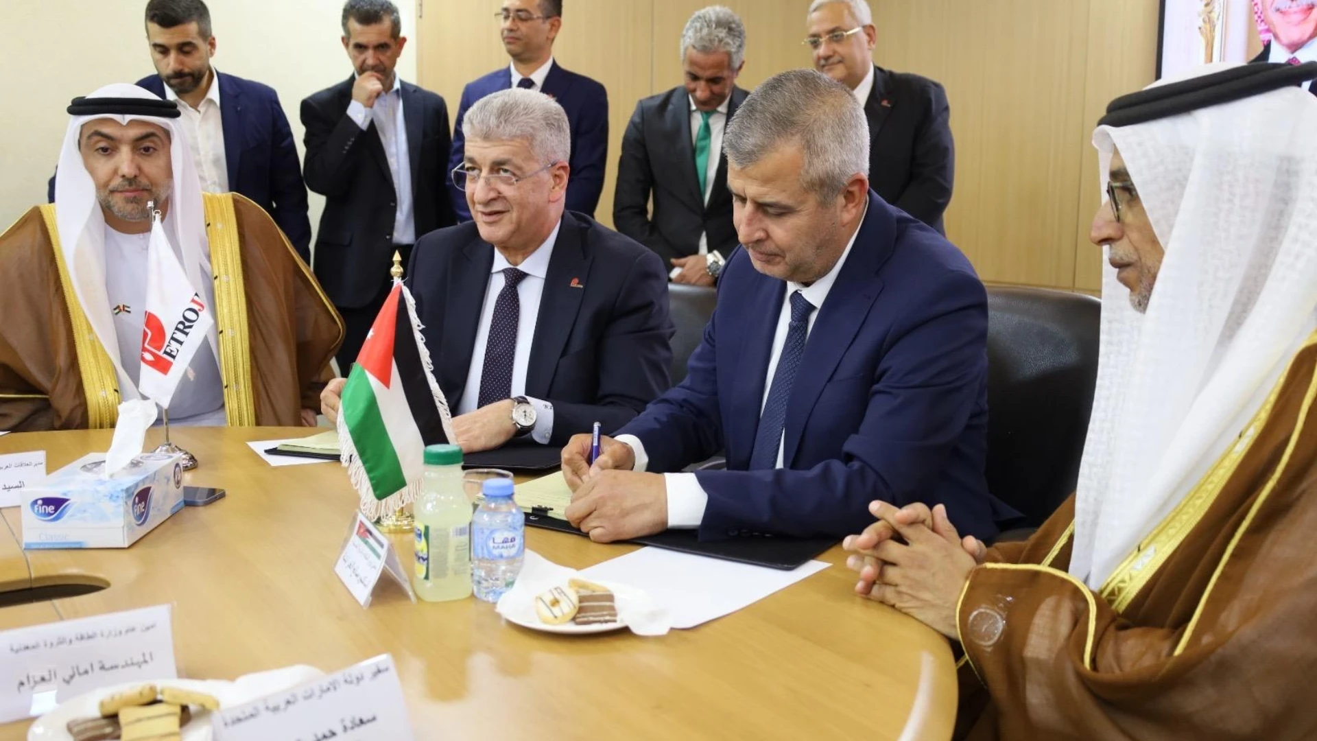 الغاز الطبيعي يدعم الصناعة الاردنية بعقود دولية كبرى