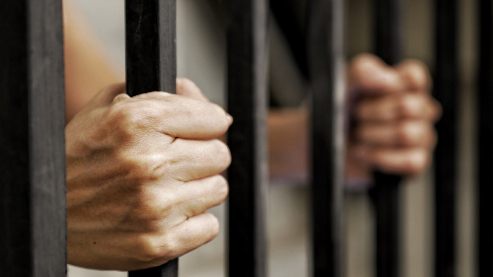 جريمة عائلية مروعة في اربد تنتهي بمقتل شاب على يد والده