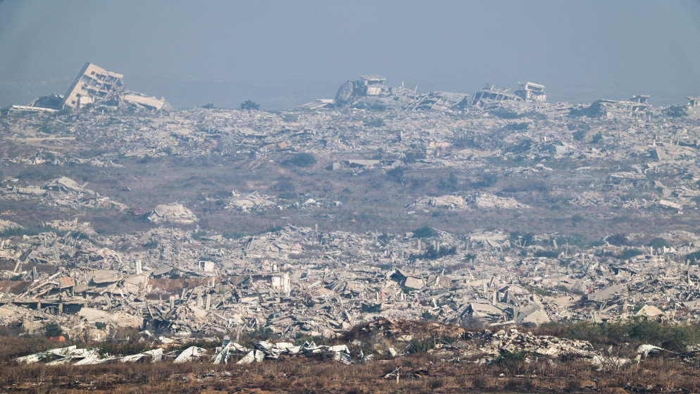 فرنسا تستقبل دفعة جديدة من الفلسطينيين بينهم علماء وفنانون
