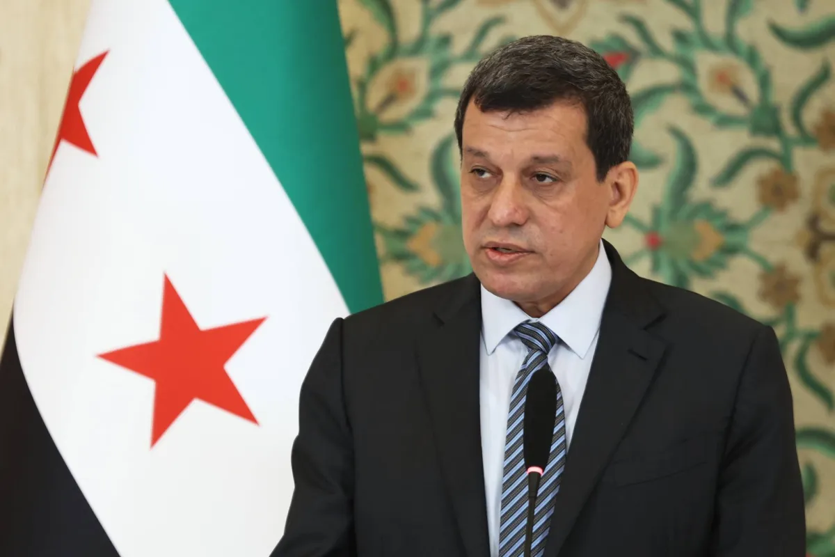 الشرع يصدر مرسوما بتعيين مظلوم عبدي مستشارا للرئاسة السورية