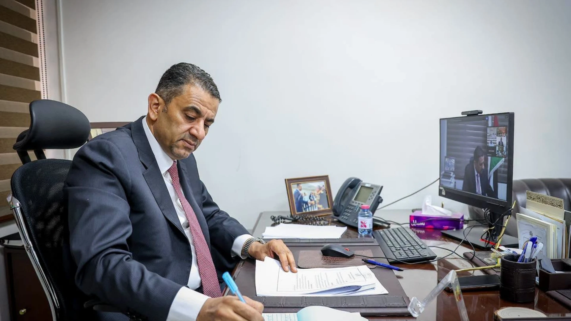 ابو حسان يشدد على دور الوصاية الهاشمية في حماية مقدسات القدس خلال اجتماع برلماني عربي