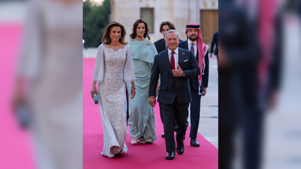 الملكة رانيا في يوم ميلادها مسيرة عطاء متواصلة وفرحة عائلية بقدوم الحفيدتين
