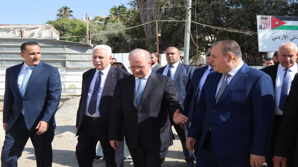 رئيس الوزراء الفلسطيني يشيد بالدور الانساني للمستشفى الميداني الاردني في نابلس