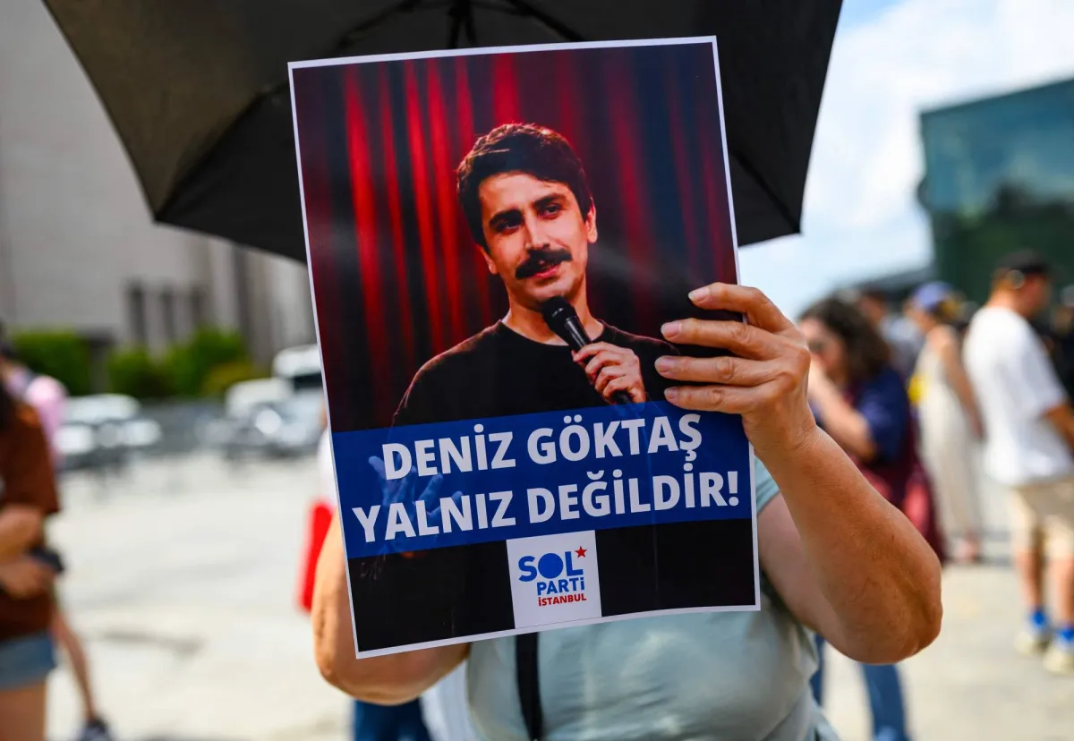ملاحقة قضائية ضد كوميدي تركي بسبب انتقاد اردوغان