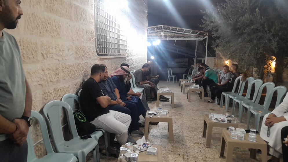 تفاصيل صادمة في واقعة وفاة طفل داخل حافلة بالزرقاء