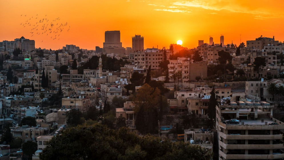 ازمة العقارات في عمان: ارتفاع اسعار الاراضي والفوائد البنكية يرهق كاهل المواطنين