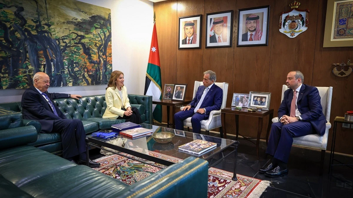 رئيس الوزراء يتسلم تقرير حالة حقوق الانسان في الاردن