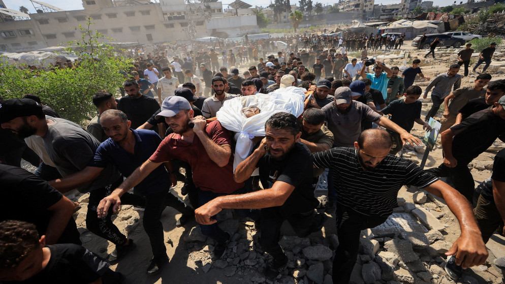 انتشال رفات 55 شهيدا من تحت انقاض منزل في غزة