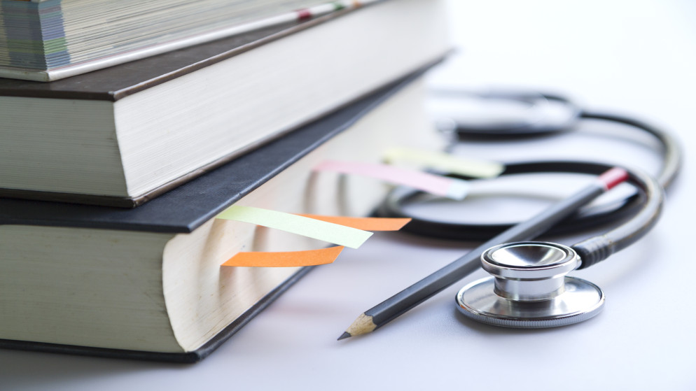 توجهات حكومية لزيادة مقاعد تخصصات الطب في الجامعات الاردنية