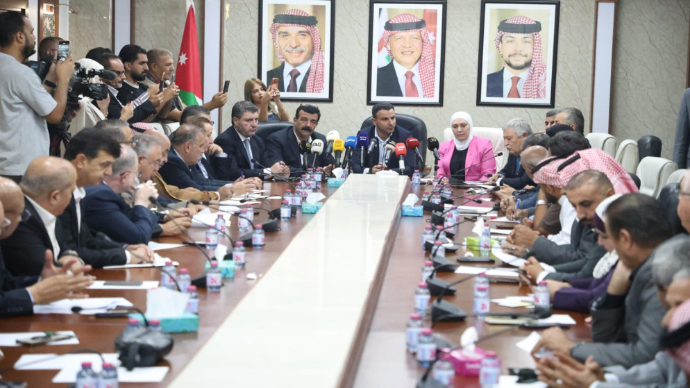النواب يطالبون بتوجيه استثمارات الضمان لدعم المزارع الاردني لا منافسته