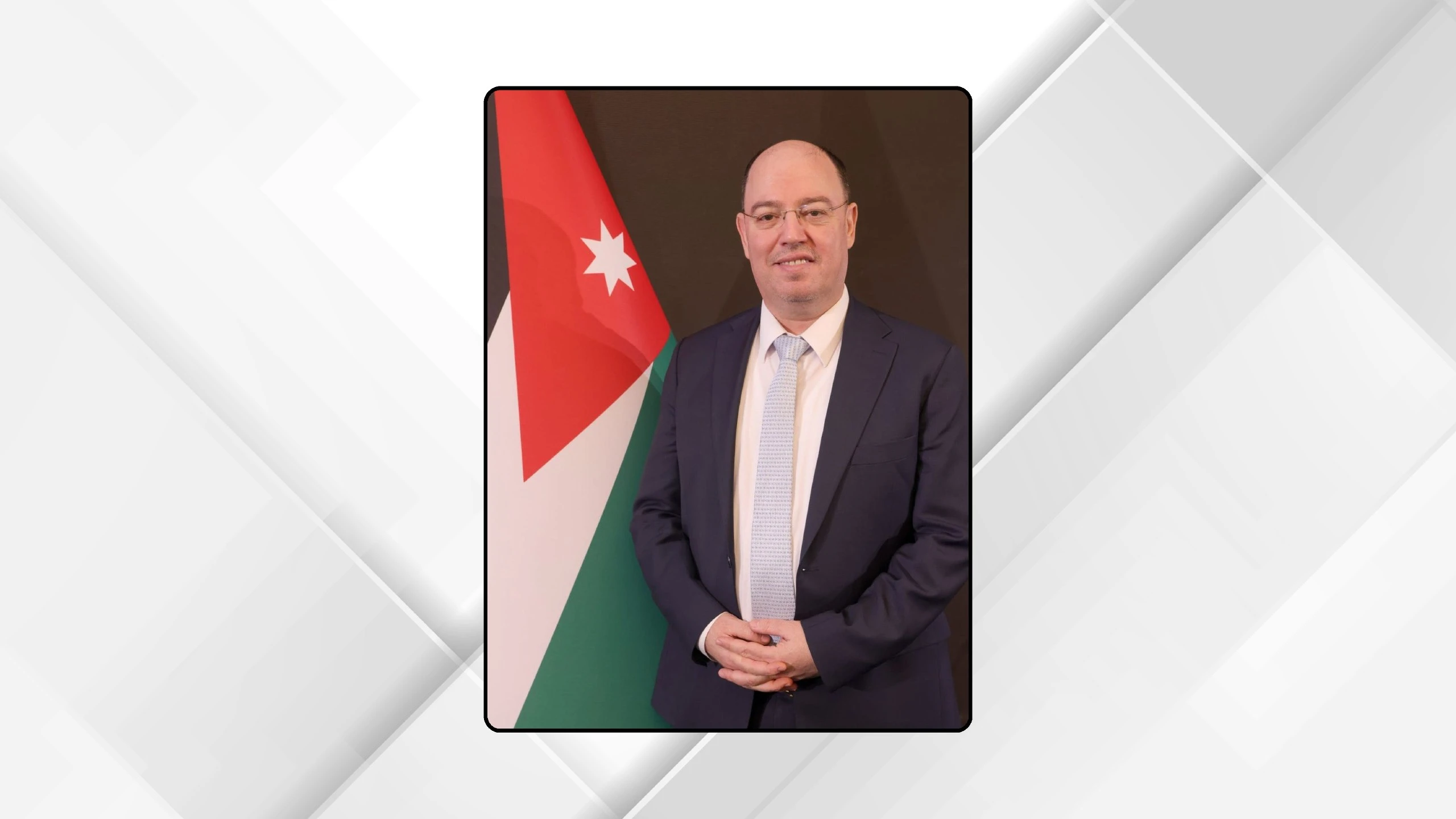ولي العهد يوجه بتسريع التحول الرقمي وتطوير خدمات تطبيق سند للاعمال