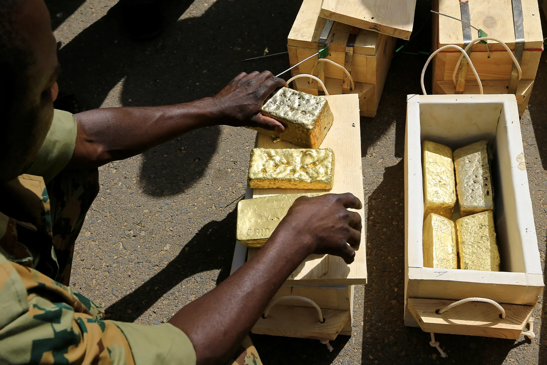 لعنة الذهب في السودان.. كيف تبتلع مناجم التعدين الاراضي الزراعية وتهدد الامن الغذائي