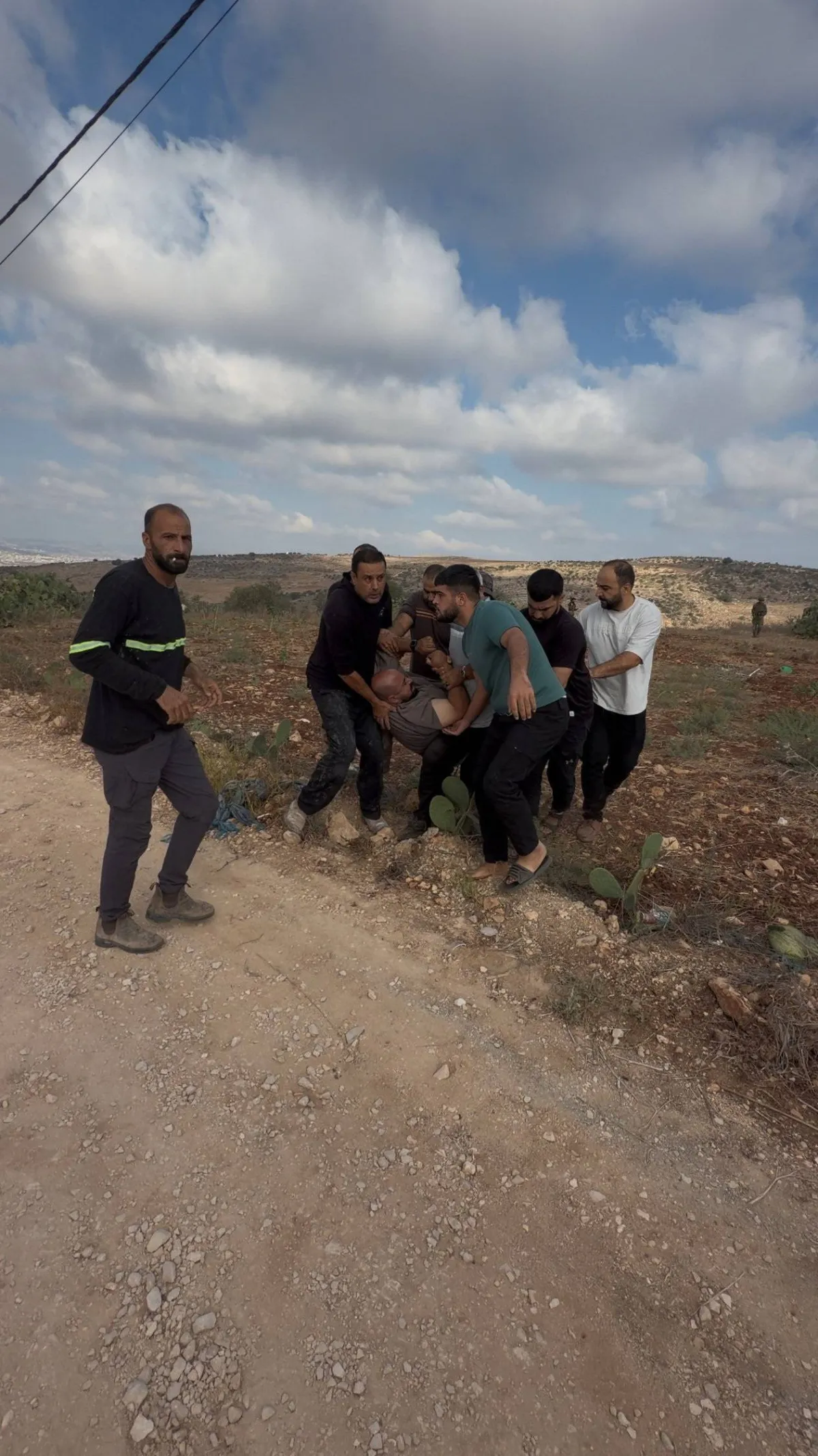 اصابة فلسطيني برصاص الاحتلال خلال تصديه لهجوم مستوطنين في جنين
