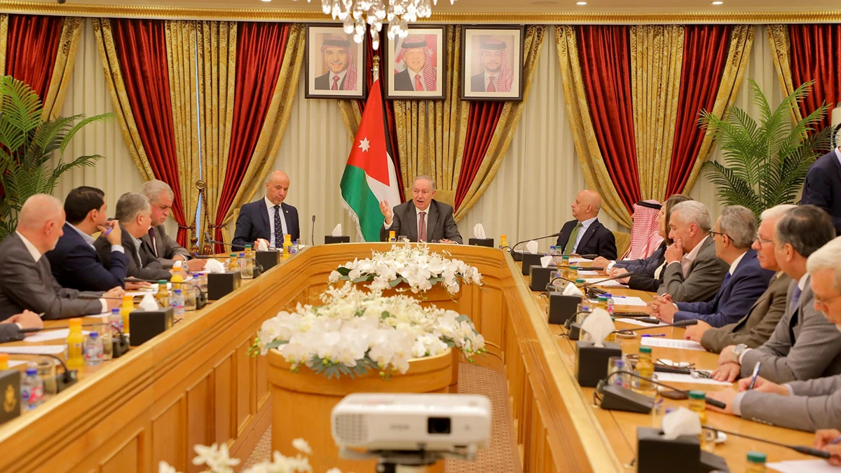 مجلس الاعيان يضع خارطة طريق لتعزيز حركة الطيران وتنشيط السياحة في الاردن