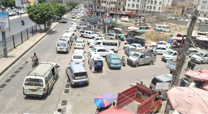 موجة غلاء خانقة تضرب مناطق سيطرة الحوثيين بعد رفع اسعار الوقود