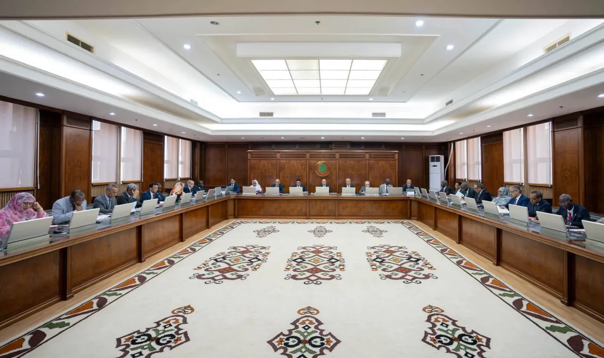 الحكومة الموريتانية تستأنف اجتماعاتها وسط جدل سياسي حول المامورية الثالثة
