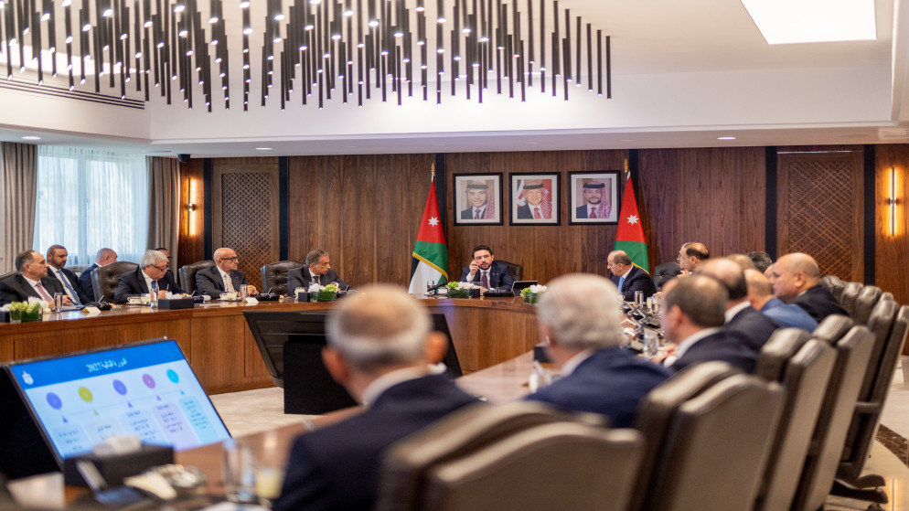 جعفر حسان يثمن توجيهات ولي العهد لتسريع المشاريع الاقتصادية في الاردن