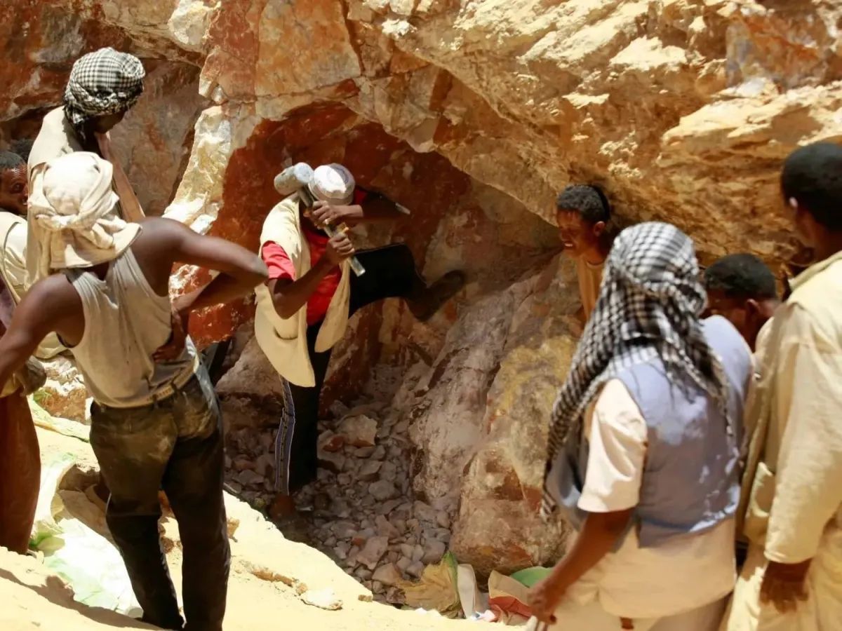 ازمة الذهب في السودان شركات التعدين تلوح بايقاف الانتاج