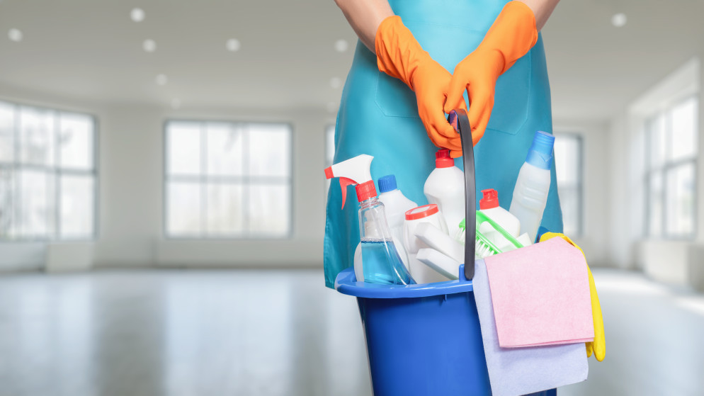 وزارة العمل تلاحق اكثر من الف عاملة منزلية هاربة وتكثف حملات الضبط