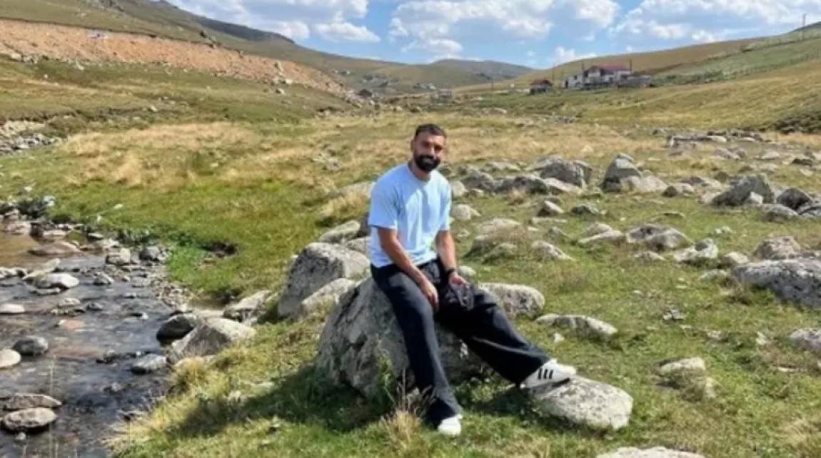 بسبب صورة محمد صلاح .. صخرة بتركيا تتحول مزاراً سياحياً