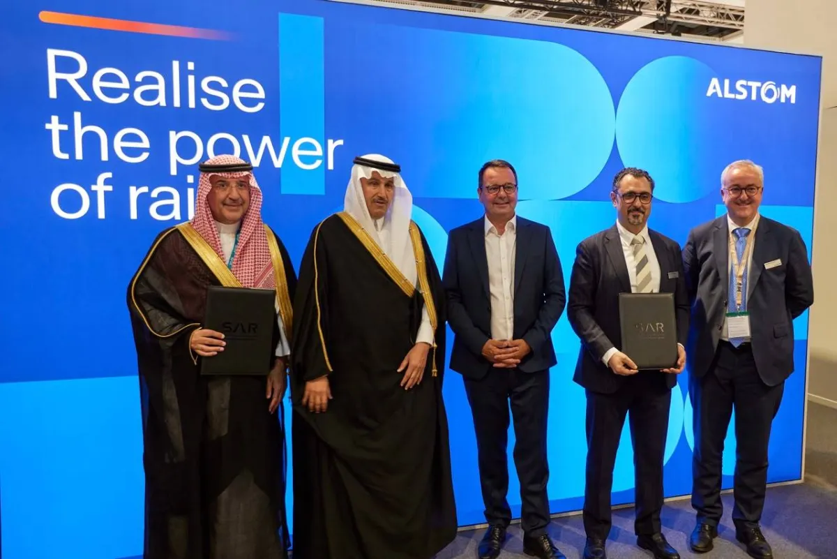 الخطوط الحديدية السعودية سار تعزز كفاءة قطار الشمال للشحن بشراكة استراتيجية مع الستوم