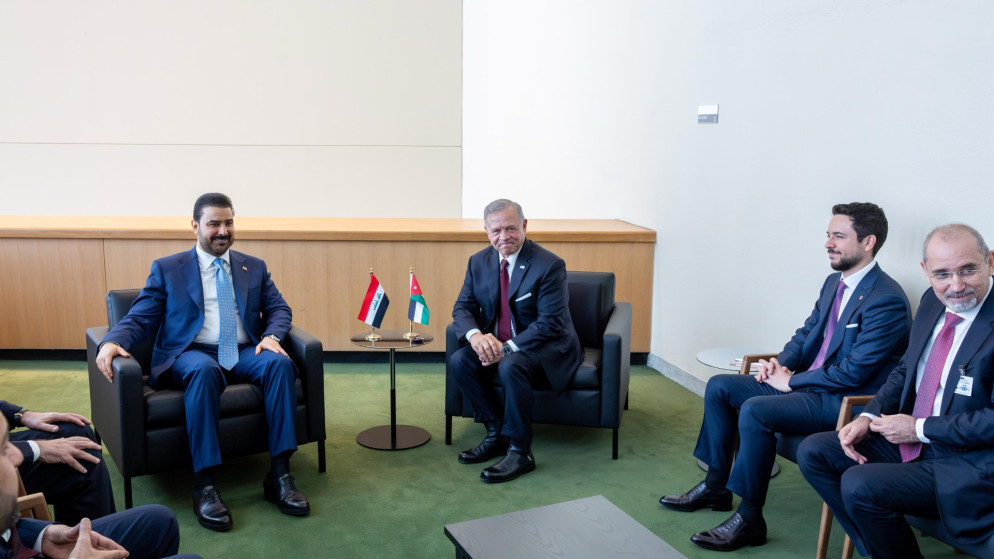 الملك عبدالله الثاني يبحث مع رئيس الوزراء العراقي تعزيز التعاون الاستراتيجي وتطورات المنطقة
