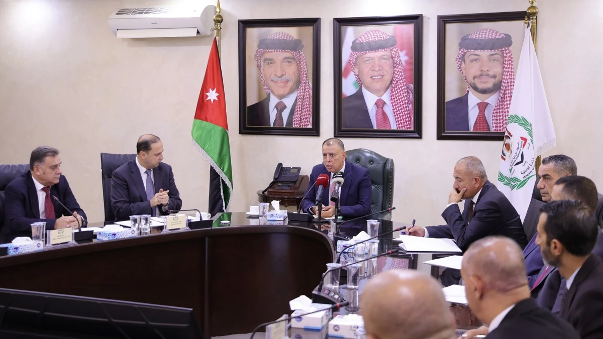 وزير الداخلية يوجه بتكثيف الاستعدادات الوطنية لانجاح التعداد العام للسكان