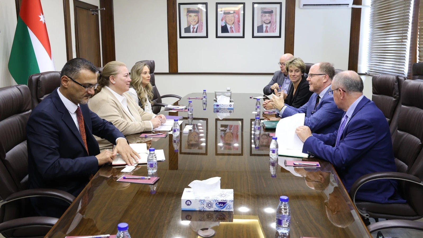 تعزيز الشراكة الاقتصادية بين الاردن وبريطانيا في لقاء رفيع المستوى
