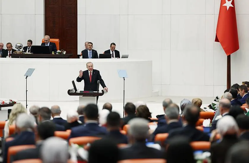 مقاطعة برلمانية للرئيس التركي وتصعيد سياسي غير مسبوق في انقرة