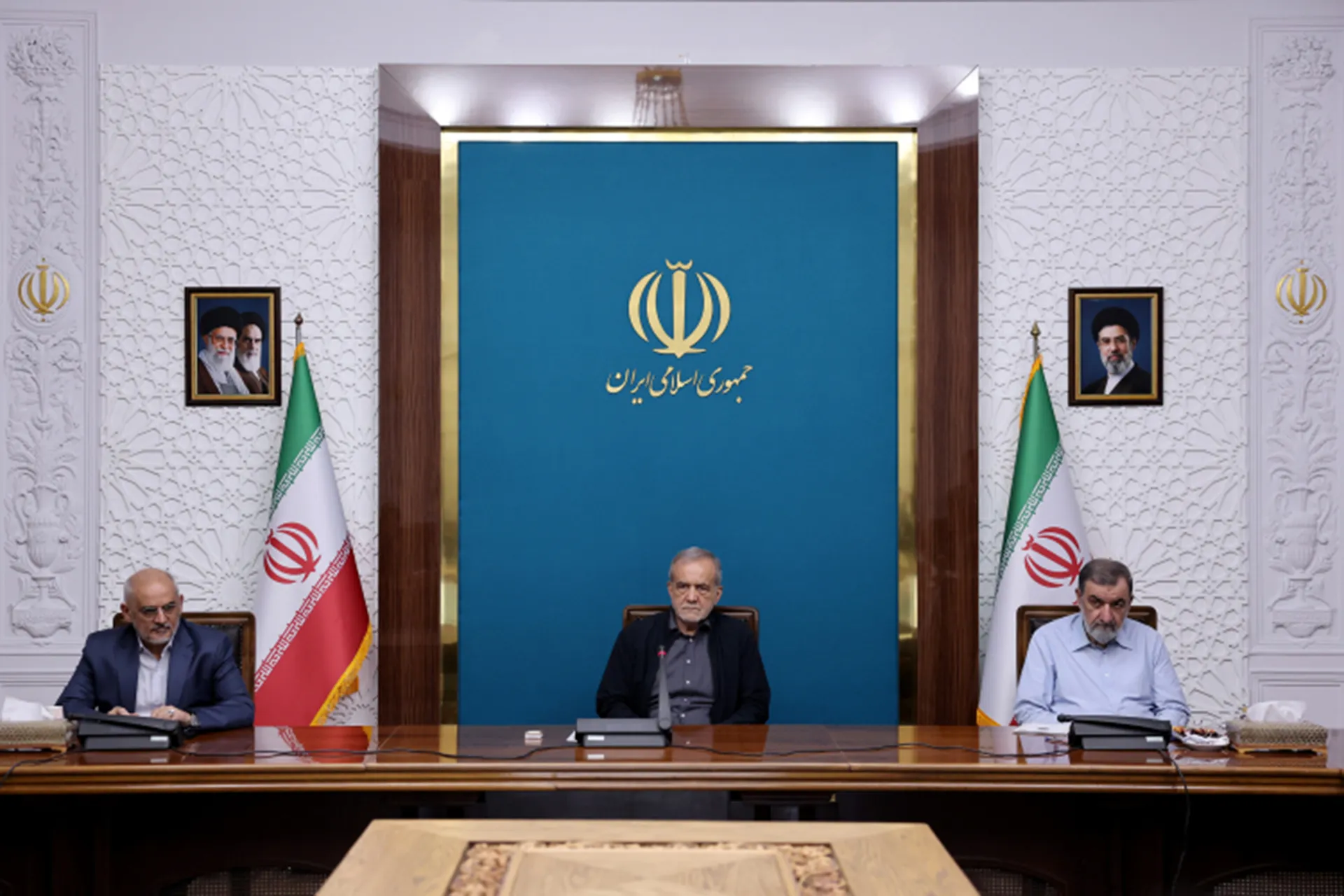 خطة طهران لمواجهة الحرب الاقتصادية: تفاصيل تشكيلة بزشكيان الجديدة