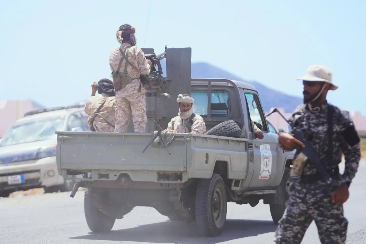 عملية فجر اليمن تفتح جبهات جديدة لاستعادة الدولة وانهاء الانقلاب الحوثي