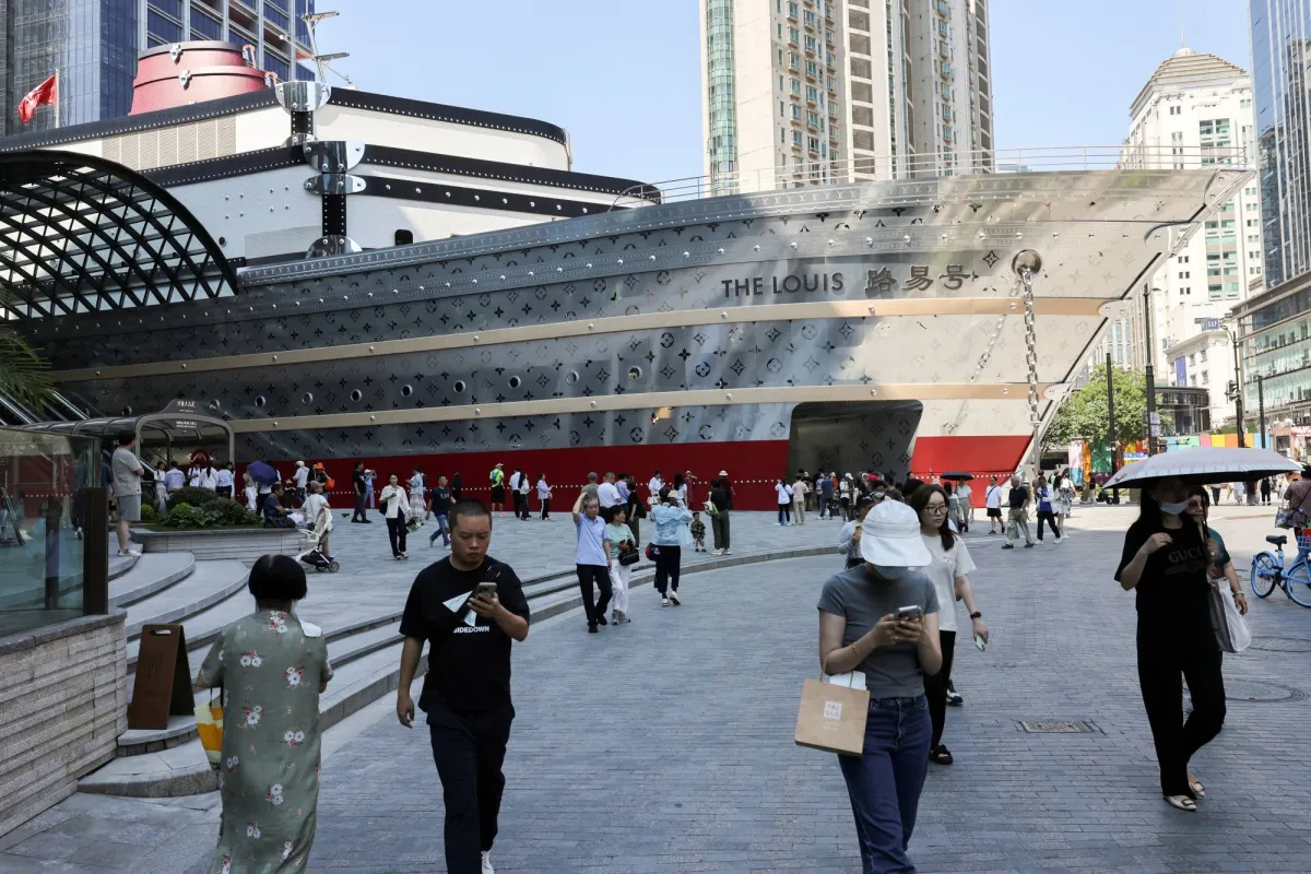 ازمة جديدة تضرب قطاع السلع الفاخرة عالميا بفعل الضرائب الصينية