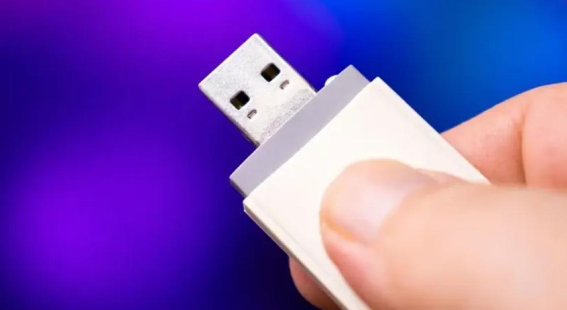 يجب عليك نسخ بياناتك احتياطياً من وحدات USB القديمة لهذا السبب