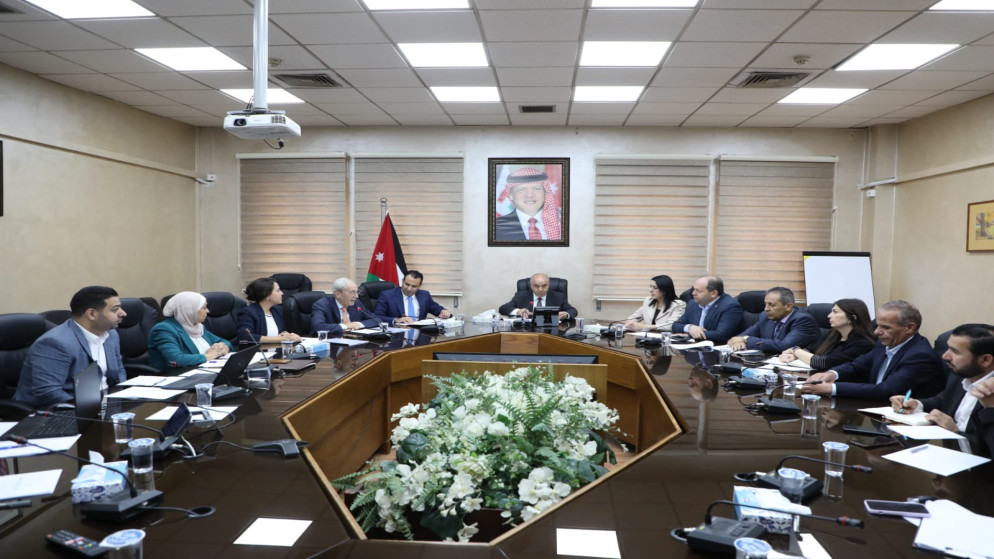 تعزيز الشراكة الاستراتيجية بين التربية وجمعية جائزة الملكة رانيا للتميز التربوي