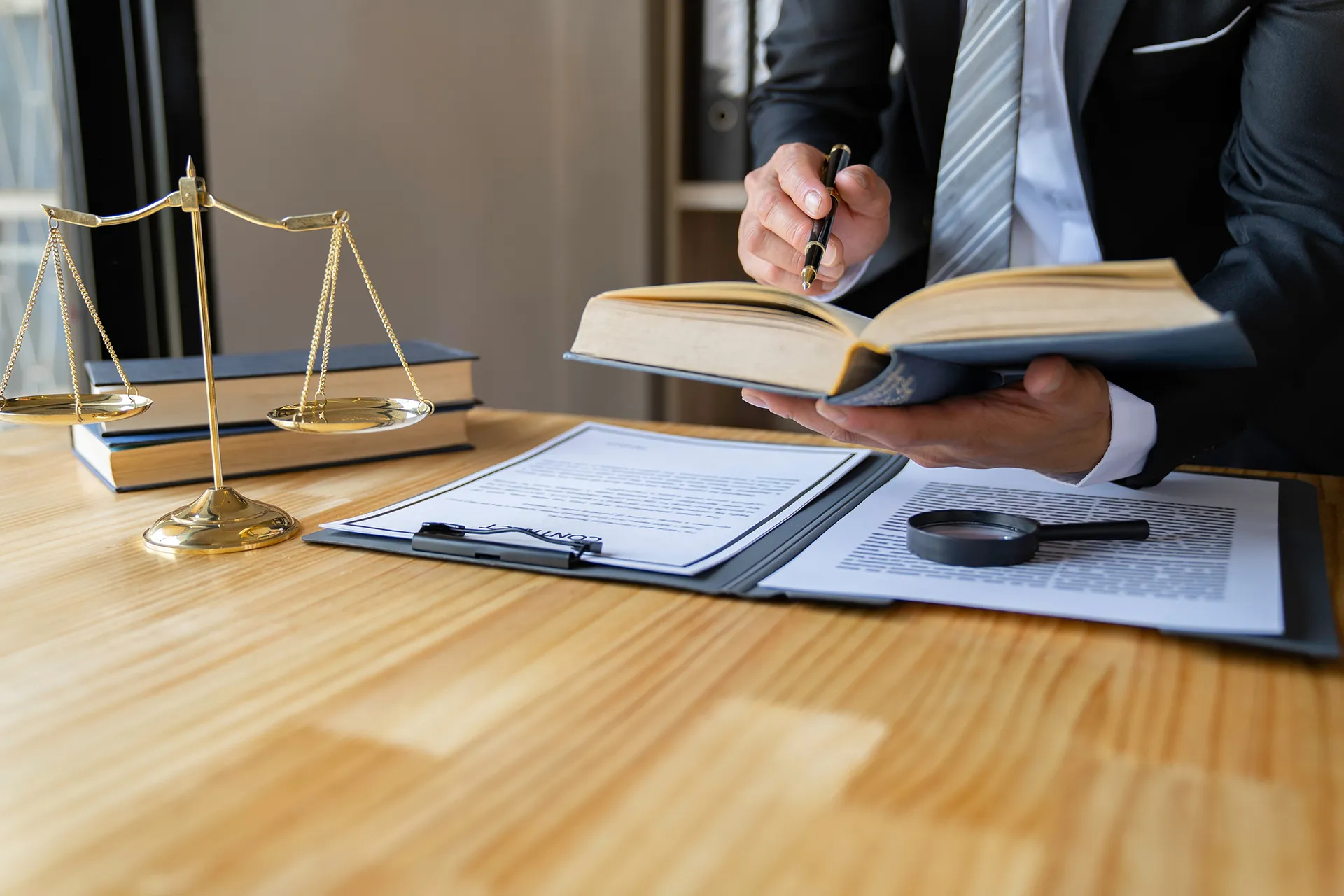 ازمة مالية صامتة تضرب قطاع المحاماة في بريطانيا