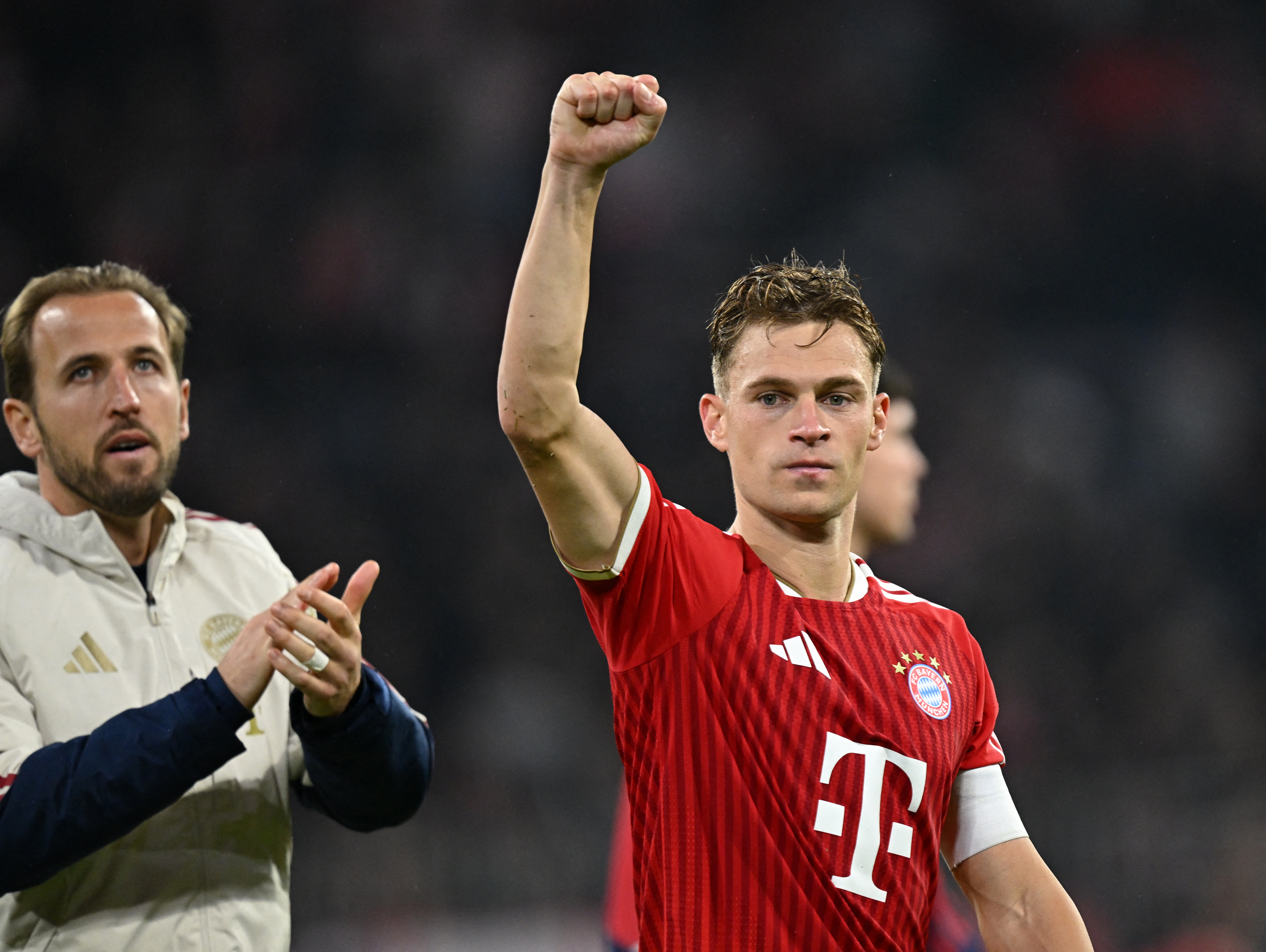 بايرن ميونخ يعتلي صدارة الدوري الالماني باكتساح لايبزيج