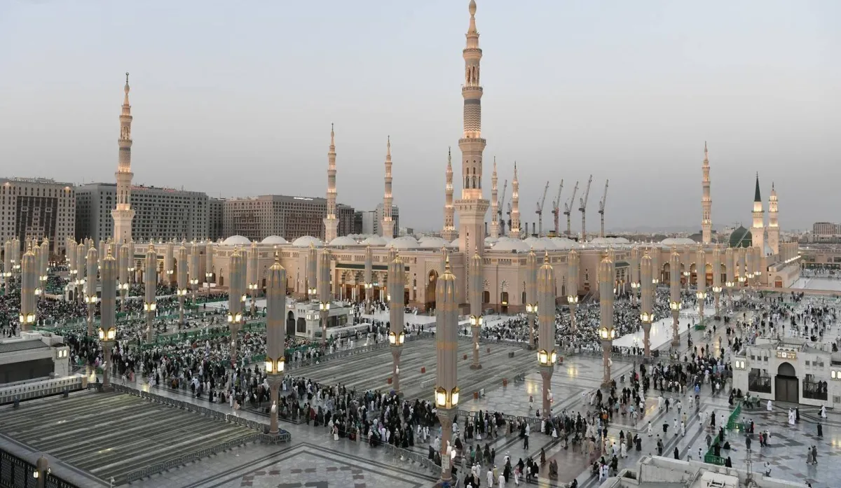 اكثر من 21 مليون زائر للمسجد النبوي في حصيلة قياسية جديدة