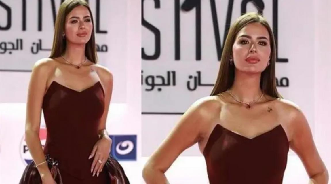 في ندوة عن اللغة العربية .. هنادي مهنا تتحدث الإنجليزية ويسرا تحرجها