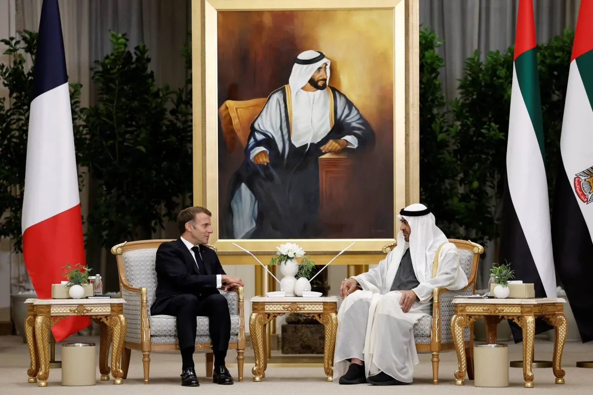 تعزيز الشراكة الاستراتيجية بين الامارات وفرنسا في قمة ابوظبي