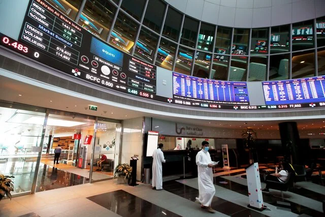 موجة هبوط تضرب اسواق المال الخليجية بفعل توترات مضيق هرمز