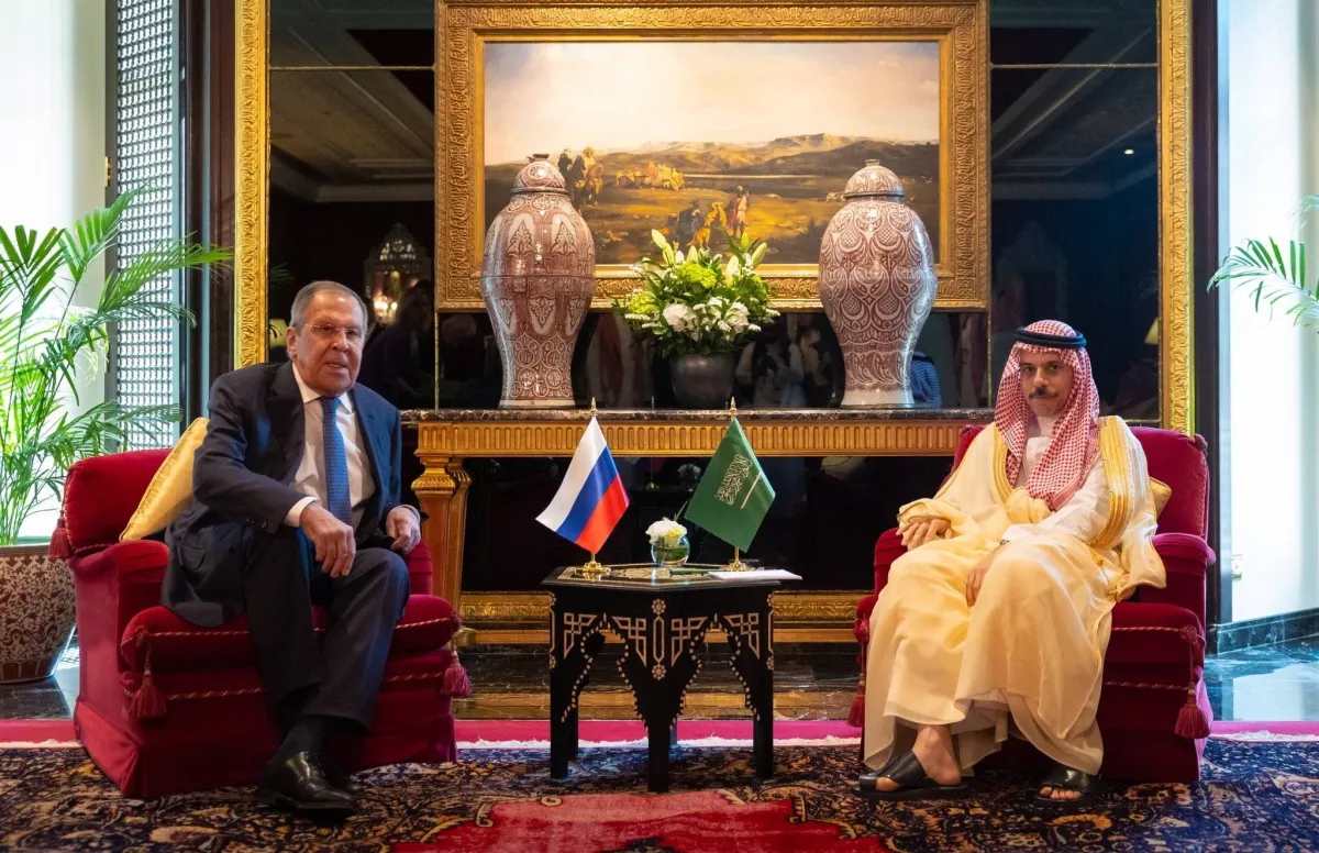 السعودية وروسيا تبحثان امن الملاحة البحرية وتطورات الملف اليمني