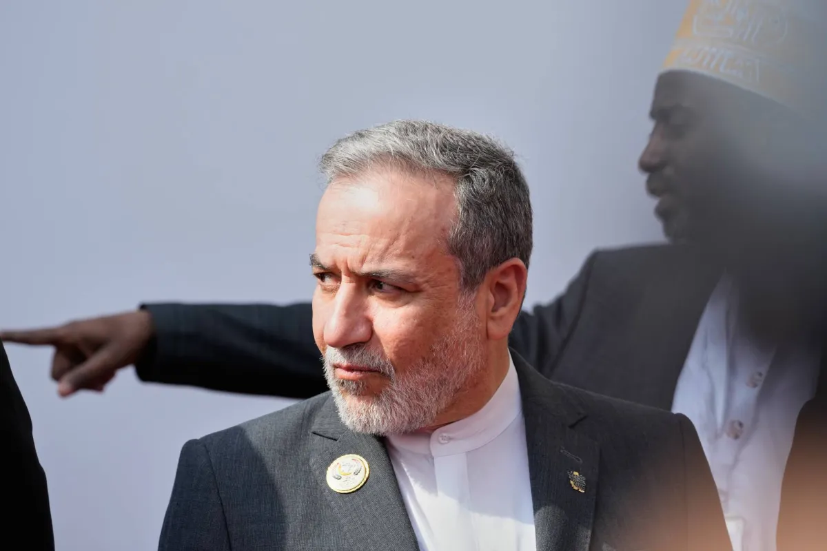 ايران تؤكد بقاء خطة الايام السبعة لفتح مضيق هرمز على الطاولة وسط تصاعد التوتر مع واشنطن