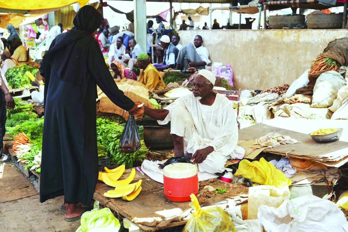 تفاقم الفقر في السودان: الحرب تدفع الاف المواطنين الى دائرة التسول