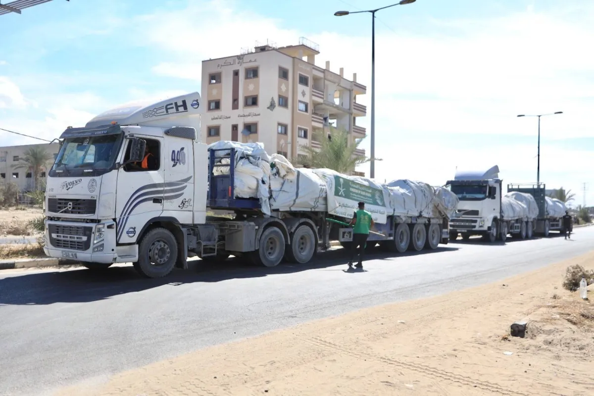 قافلة مساعدات سعودية جديدة تصل الى غزة لمواجهة تحديات الشتاء