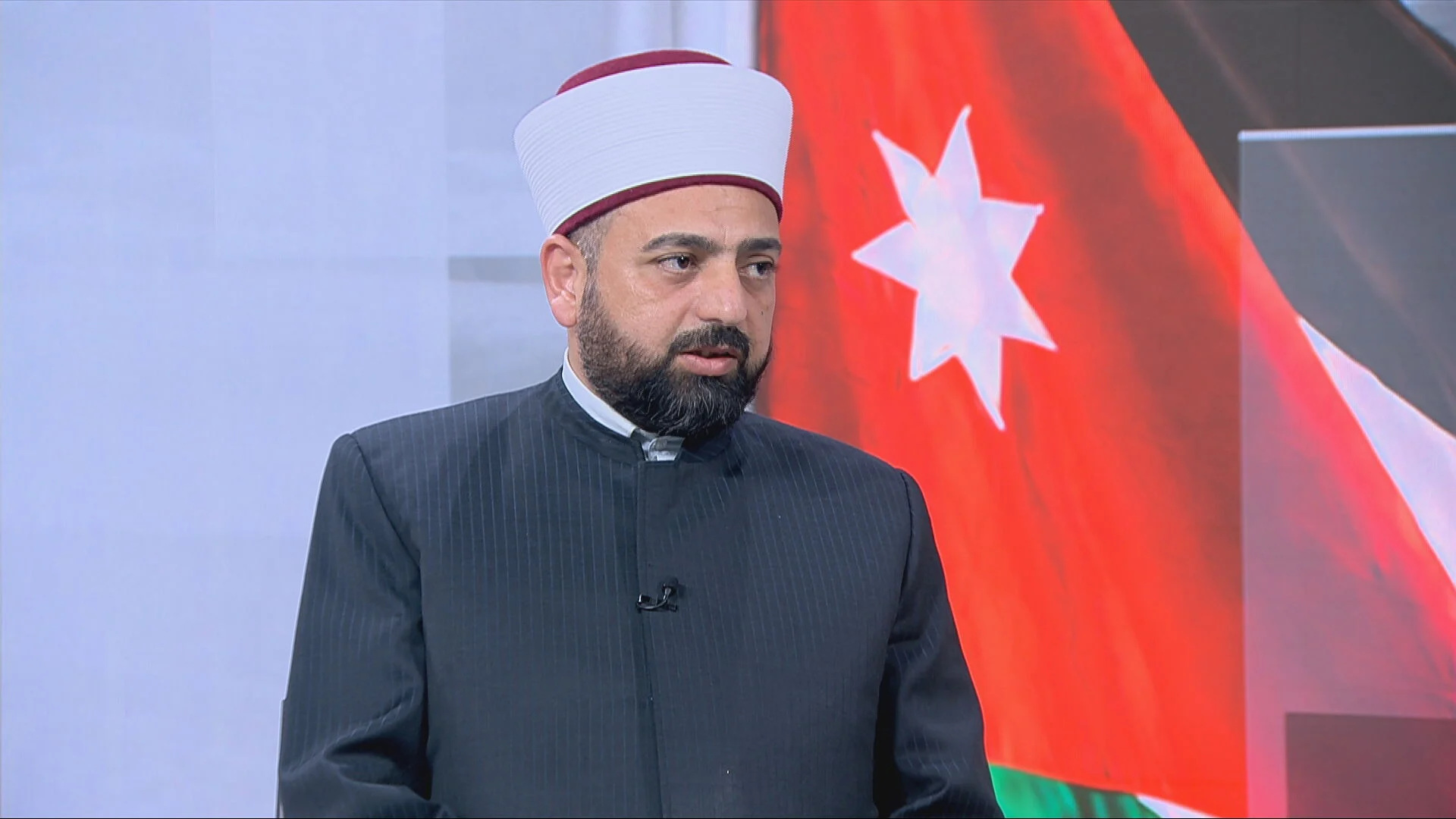 مفتي المملكة يشدد على براءة الاسلام من الهجوم على كنيسة الكرك