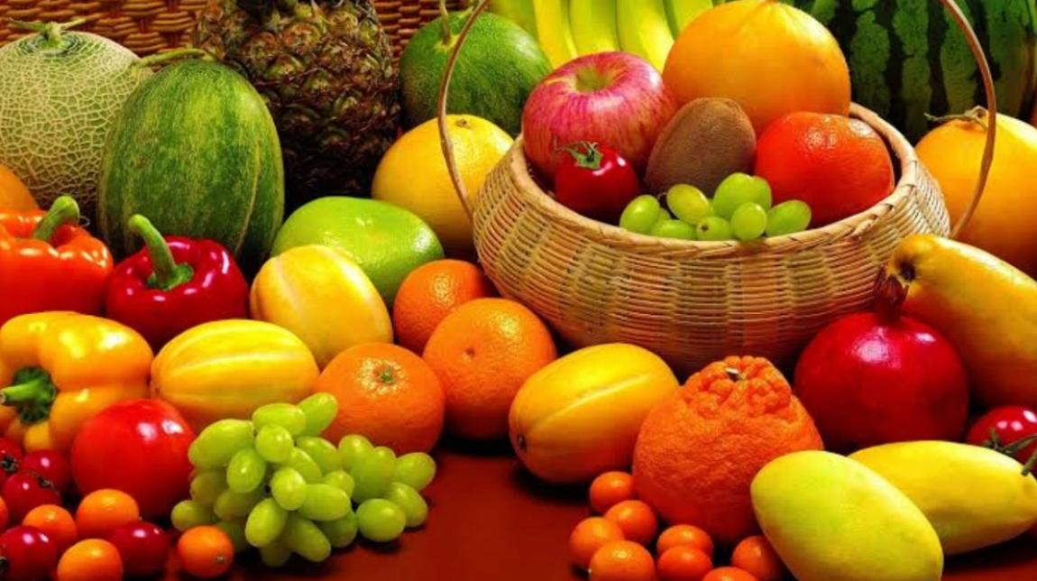 أسعار الخضار والفواكه في السوق المركزي الأحد